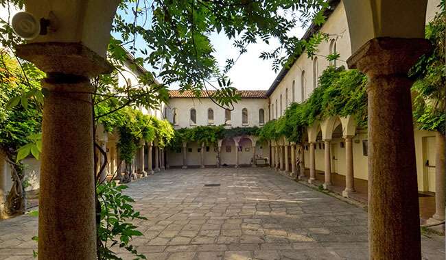 location a milano: I Chiostri di San Barnaba