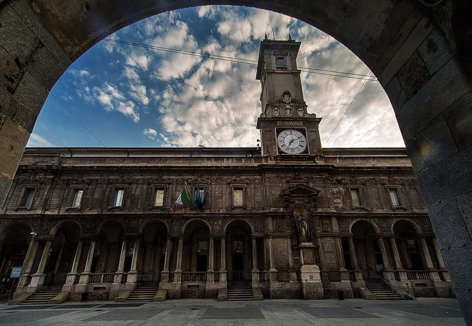 location a milano : Palazzo Giureconsulti